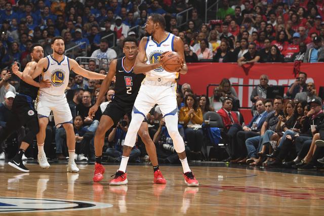 詹姆斯加盟76人：成NBA新格局的风向标